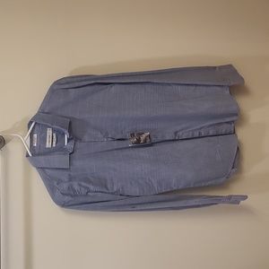 Calvin Klein Men's Body Fit dress shirt